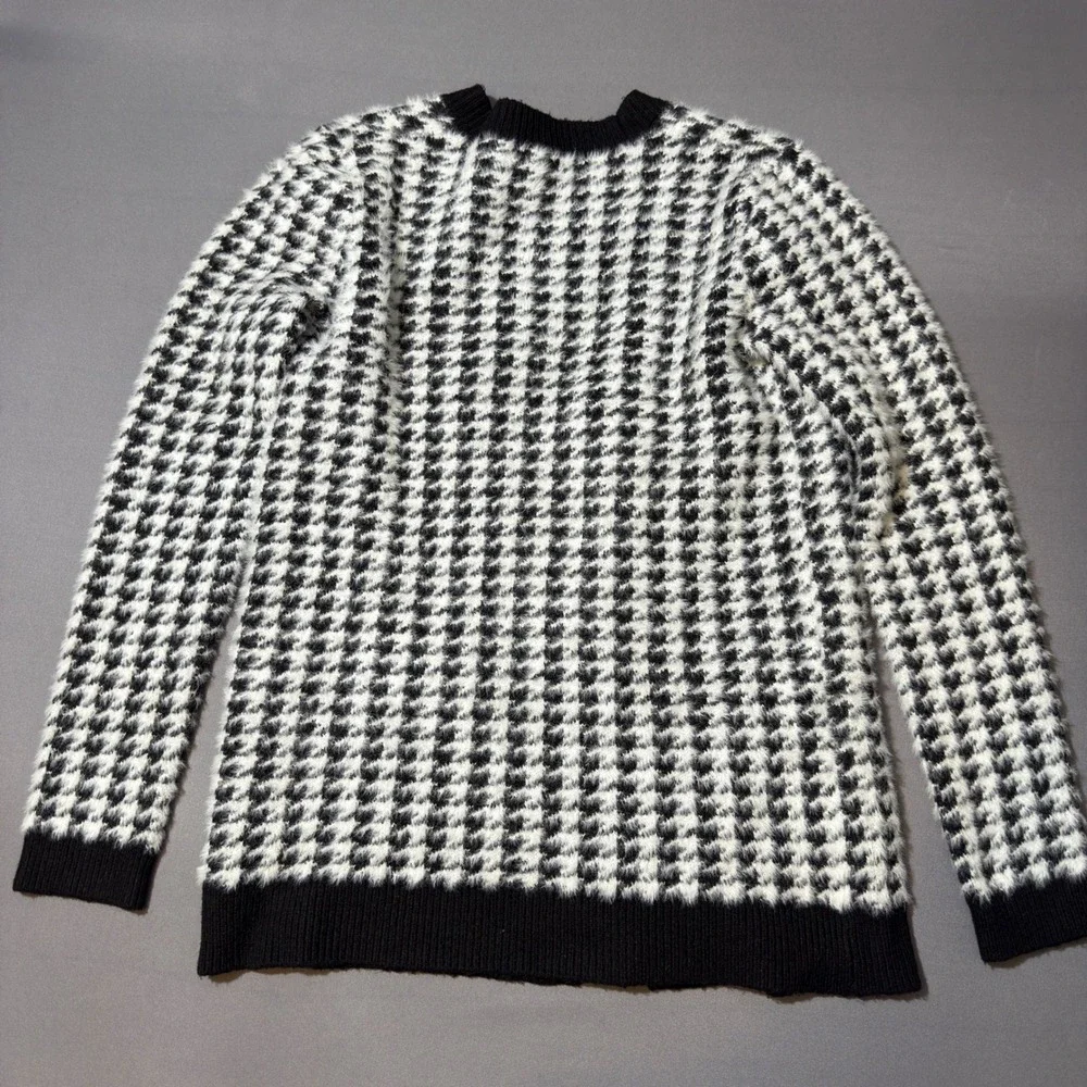 Tahari Houndstooth Cardigan Black White Gold Button Cozy Fuzzy Knit Women‎ XS